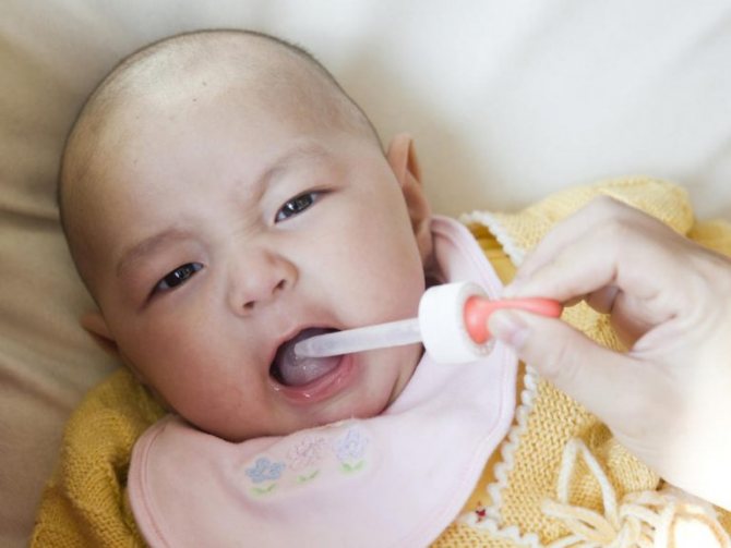 how to treat a sore throat in a baby