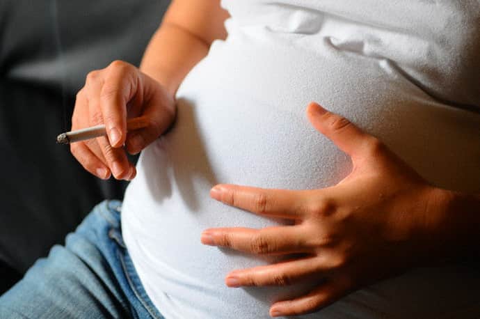 Smoking can cause heartburn during pregnancy