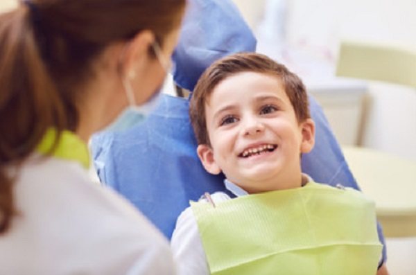 Boy at the dentist&#39;s appointment