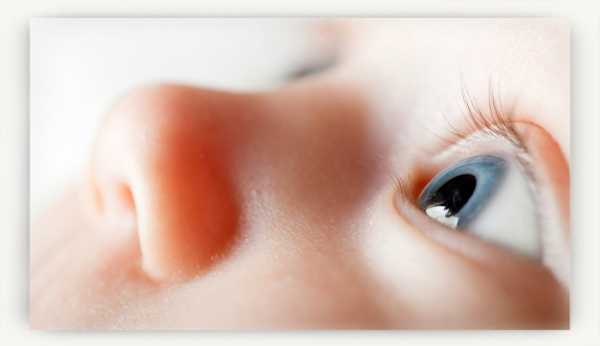 For what reasons does a newborn baby roll his eyes, diagnosis and treatment?